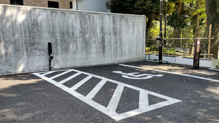 �����������־�