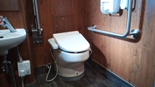 ロワイヤル�車椅子トイレ