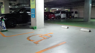 岸和田カンカンベイサイドモール 地下駐車場