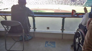 神戸総合運動公園野球場 車椅子席