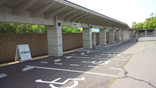 新潟県立歴史博物館 車椅子駐車場